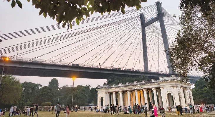 আরও প্রায় ১ ডিগ্রি বাড়ল তাপমাত্রা, কেন শহর থেকে হঠাৎ উধাও শীত?
