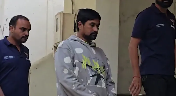 আমেদাবাদে গাঁজা চক্রের পাণ্ডা অনিল পাণ্ডিকে গ্রেপ্তার করল পুলিস