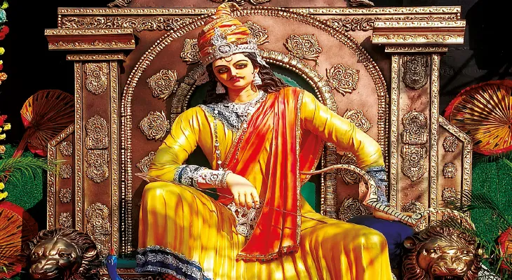 জামাই কার্তিক, ন্যাংটা কার্তিককে দেখতে কাটোয়ায় আসেন ভক্তরা