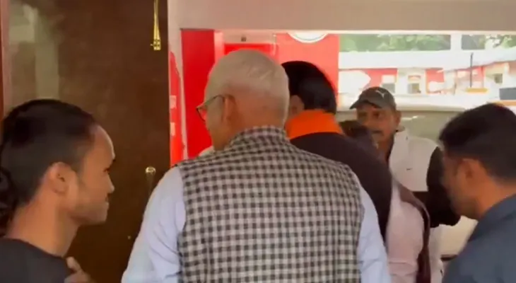 পাটনায় বিজেপি কার্যালয়ে এলেন দলীয় নেতা সম্রাট চৌধুরি