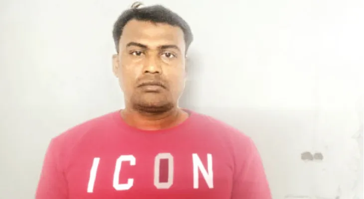 সরকারি চালান জালিয়াতির চেষ্টায় গ্রেফতার আইনজীবী, তীব্র শোরগোল শুরু কালীগঞ্জে
