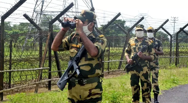 উত্তরবঙ্গের বাংলাদেশ সীমান্তে নয়া বিনিময় কৌশল ‘থ্রো’, শীত পড়তেই সতর্ক বিএসএফ