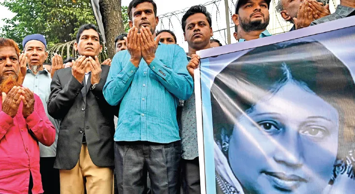 খালেদাকে দেখতে হাসপাতালে ইউনুস