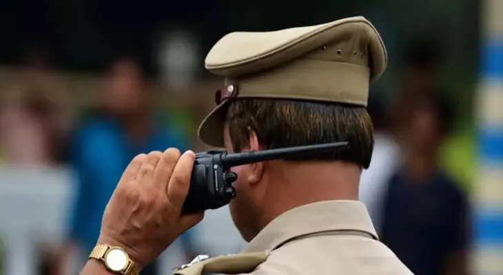 প্রবীণদের নিরাপত্তায় ‘দুয়ারে পুলিশ’