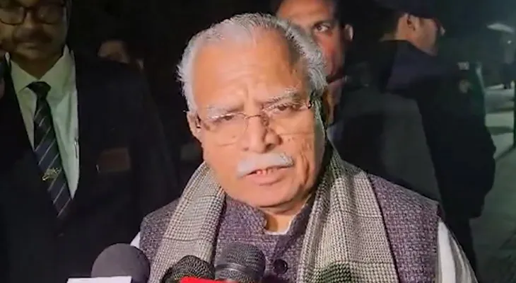 চণ্ডীগড়ে গেলেন কেন্দ্রীয় মন্ত্রী মনোহরলাল খট্টর