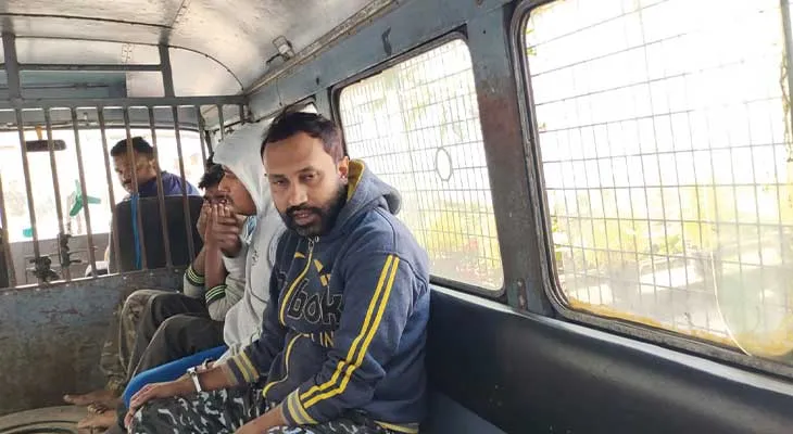 বনগাঁর স্কুলে ভাঙচুর ও পুলিশকে হেনস্তার অভিযোগে বিজেপি নেতা সহ গ্রেফতার ৯ জন