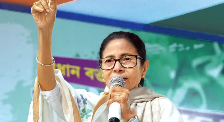 দেড় কোটি ভোটার বাদ দিতে জেলাশাসকদের চাপ: মমতা, এসআইআর নিয়ে বিজেপি-কমিশনকে আক্রমণ