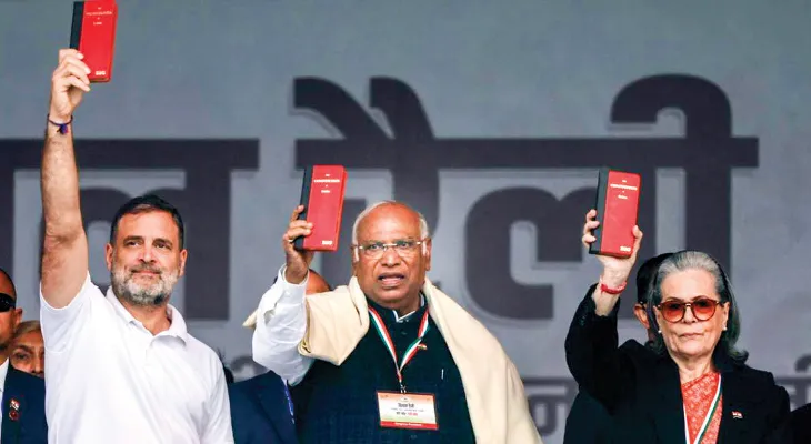 ‘মোদি-শাহর সরকার হটাবই’, রামলীলা ময়দানের সভায় চ্যালেঞ্জ রাহুল গান্ধীর