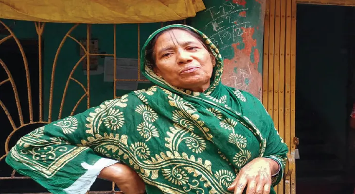 কাকদ্বীপে কমিশনের খসড়ায় নতুন ৭ ‘ছেলে’র সন্ধান পেলেন পাঁচ সন্তানের মৃত বাবা ভগীরথ