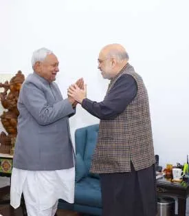 কেন্দ্রীয় স্বরাষ্ট্রমন্ত্রী অমিত শাহের সঙ্গে সাক্ষাৎ করলেন বিহারের মুখ্যমন্ত্রী নীতীশ কুমার