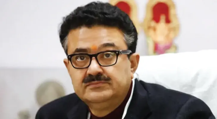 প্রধানমন্ত্রী ঘনিষ্ঠ প্রসারভারতীর সদ্য প্রাক্তন চেয়ারম্যানের বিরুদ্ধে ১২২ কোটির দুর্নীতির অভিযোগ