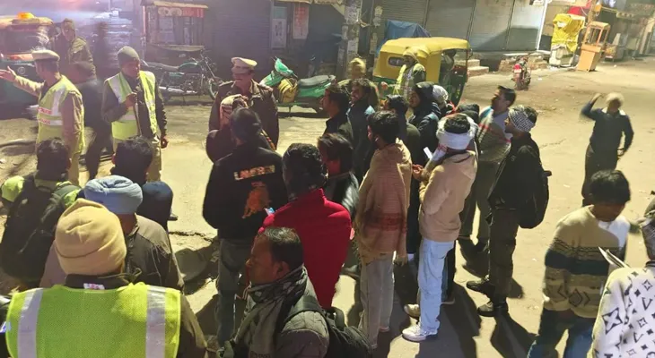 দিল্লিতে ‘অপারেশ আঘাত’, গ্রেফতার ২৮৫, বাজেয়াপ্ত অস্ত্র-মাদক