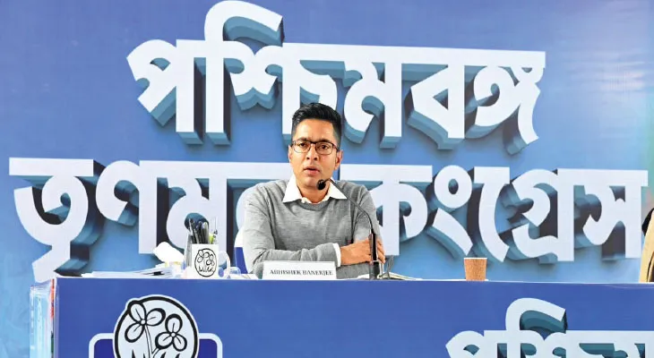এসআইআর: ক্যাম্প করে  ভোটারদের সাহায্যের বার্তা, প্রবীণদের বাড়ি গিয়ে তথ্য যাচাই হোক: অভিষেক