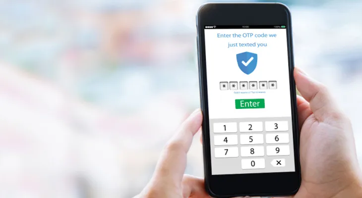 মোবাইল কেড়ে ওটিপি নিয়ে ১ লক্ষ  ৩০ হাজার টাকা হাতানোর অভিযোগ