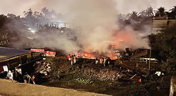 মিটার ঘর অক্ষত! অন্তর্ঘাতের শঙ্কা ক্ষুব্ধ ব্যবসায়ীদের