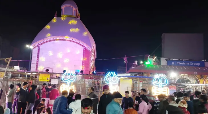 বর্ষবরণে পিকনিকে মাতোয়ারা জেলা  তারাপীঠে পুজো দিতে পুণ্যার্থীর ঢল