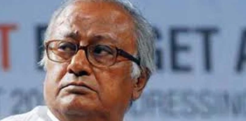 সাংসদ সৌগত রায়কে ঘিরে বিক্ষোভ, ছোড়া হল ডিম, দেওয়া হল চোর স্লোগান