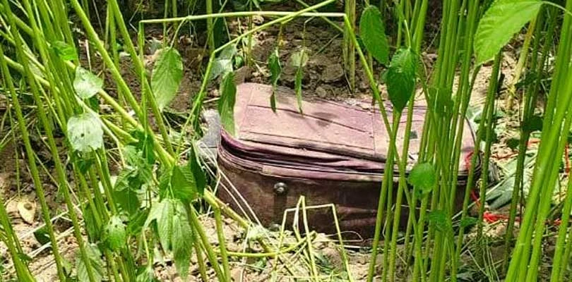 বাদুড়িয়া পুরসভার চেয়াম্যানের পাটক্ষেতে উদ্ধার ২ কোটি ২৪ লক্ষ টাকা,  চলল রাতভর মেশিনে গণনা