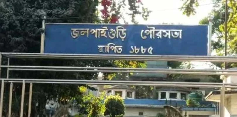 মিলছে না পেনশন, অস্থায়ী কর্মীদেরও বেতন না হওয়ায় আন্দোলনের প্রস্তুতি