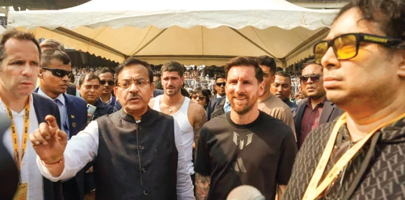যুবভারতী কাণ্ডে প্রাক্তন ক্রীড়ামন্ত্রীর নামে এফআইআর