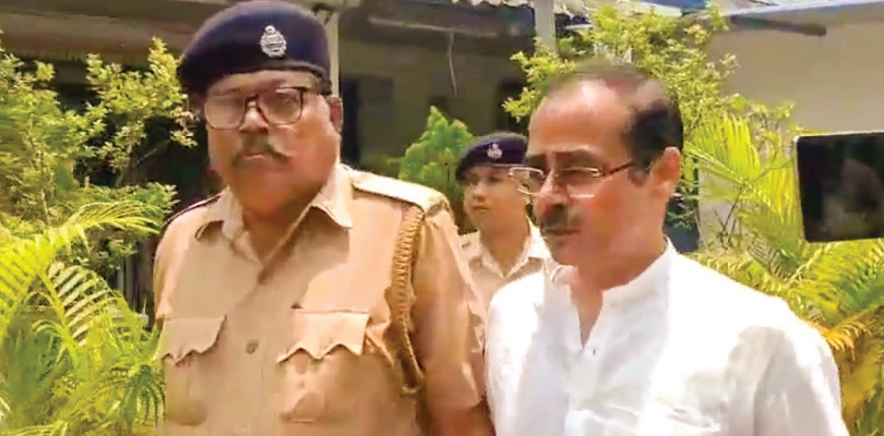 চাকরি দেওয়ার নামে প্রতারণা, গ্রেপ্তার প্রাক্তন বিধায়ক তিলক