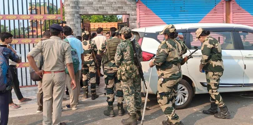 গত মার্চ মাসের ভাঙড় বিস্ফোরণ মামলায় সওকত মোল্লার  জীবনতলার বাড়িতে এনআইএ