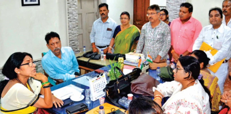 রাজপুর সোনারপুর পুরসভার কাউন্সিলারদের সঙ্গে কথা বিধায়ক রূপার