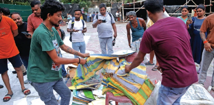 স্বরূপ গ্রেপ্তার হতেই ভাঙচুর বিশ্বাস ব্রাদার্সের সুরুচি সংঘে