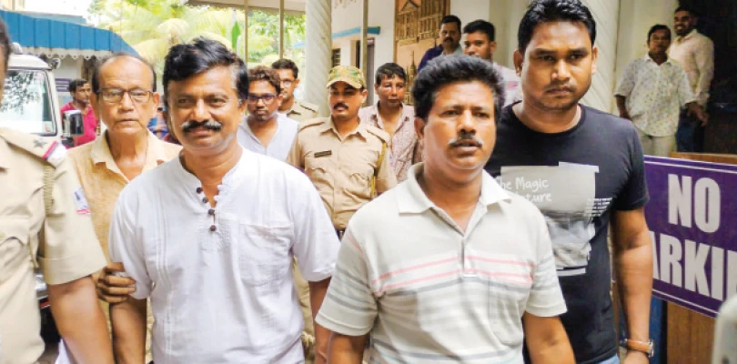 সরকারি ত্রাণ সামগ্রী পার্টি অফিসে রেখে দেওয়ায় ধৃত ২ তৃণমূল নেতা