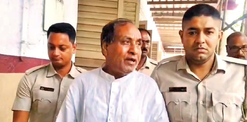 গ্রিন সিটি মিশনে দুর্নীতি: ধৃত পুর চেয়ারম্যানের পুলিশ হেপাজত