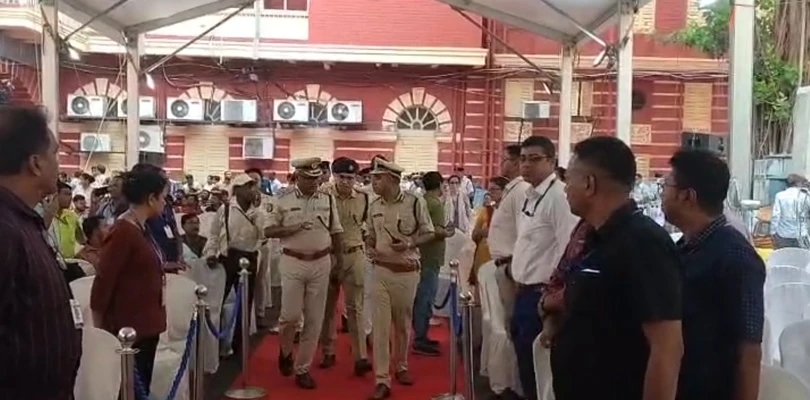 কলকাতা পুরসভায় মুখ্যমন্ত্রী হিসেবে প্রথমবারের জন্য আসছেন শুভেন্দু অধিকারী পরিদর্শনে কলকাতা পুলিশ কমিশনার অজয় কুমার নন্দ