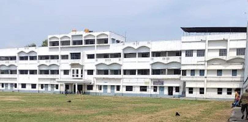 আরামবাগে কলেজে পড়ুয়া ভরতি বাড়লেও এখনও খালি বহু আসন