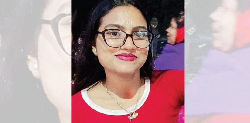 সোনারপুরে বন্ধ ফ্ল্যাট থেকে উদ্ধার তরুণীর পচাগলা দেহ