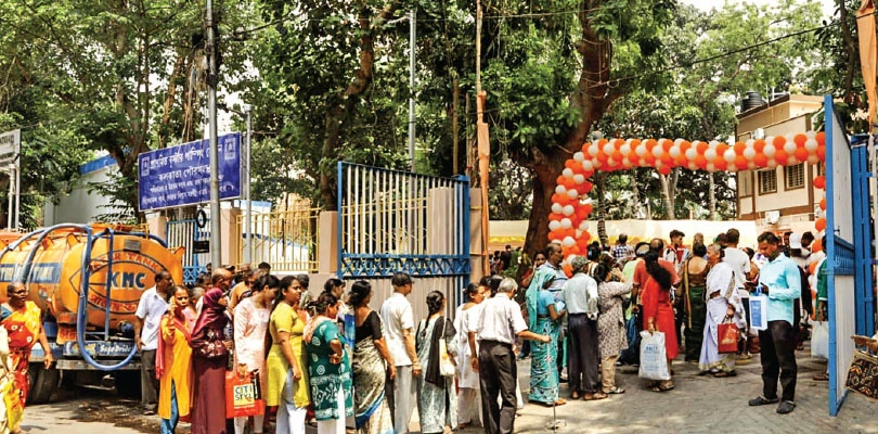 আয়ুষ্মান ভারতের জন্য তিন ধরনের ফর্ম, জনকল্যাণ শিবিরে উপচে পড়া ভিড়ে ভোগান্তি