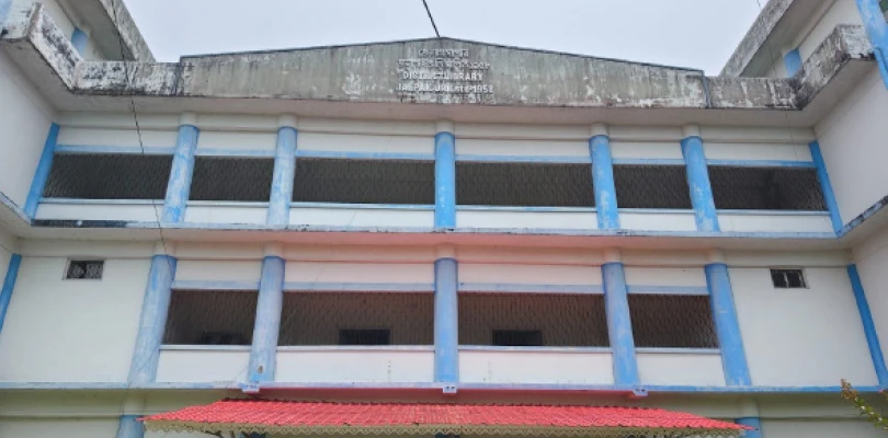 জলপাইগুড়ি জেলা গ্রন্থাগারে ৮ বছর নেই লাইব্রেরিয়ান, ক্ষোভ