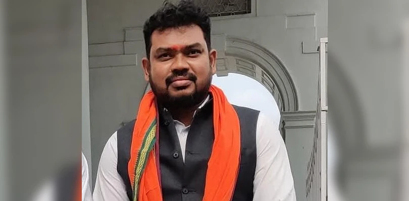 ৮ দফা দাবি নিয়ে পরিবেশ মন্ত্রীর সঙ্গে পরিবেশ কর্মীদের সাক্ষাৎ