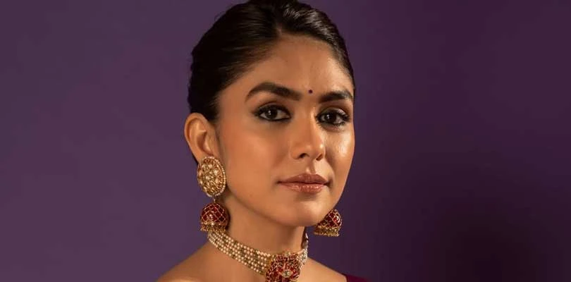 ম্রুনালের বিচ্ছেদ