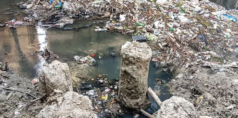 দুর্গাপুজোয় দক্ষিণপাড়ায় লোক  টানতে অপরিকল্পিত নয়া ব্রিজ!  ক্ষুব্ধ স্থানীয়রা