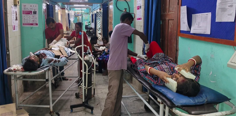 সরকারি বাসে সজোরে ধাক্কা ট্রেলারের, যখম একাধিক, মৃত ২