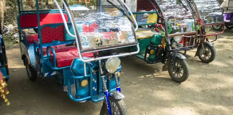 বহরমপুর শহরে চালাতে দেওয়া হচ্ছে না ই-রিকশ
