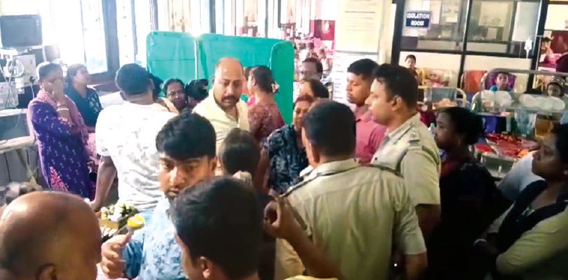 চিকিৎসায় গাফিলতির জেরে শিশুমৃত্যুর অভিযোগ, হাবড়া হাসপাতালে উত্তেজনা