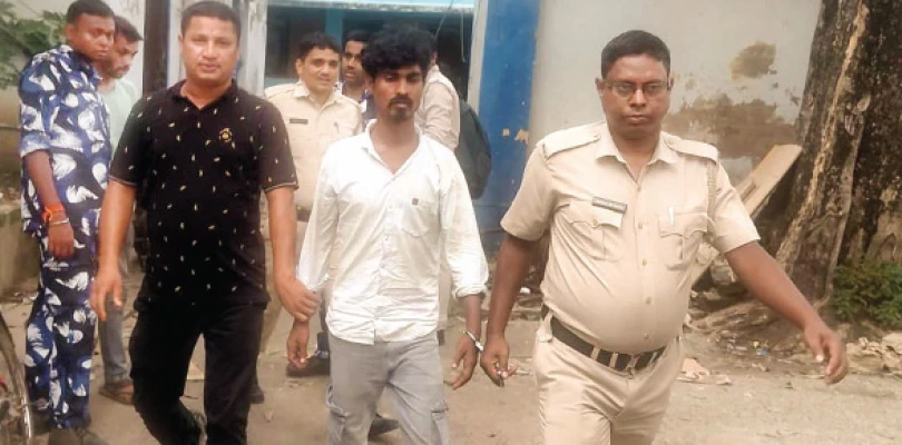 হাসপাতালের মহিলা স্বাস্থ্যকর্মীকে  উত্ত্যক্ত করার অভিযোগ, ধৃত দুই