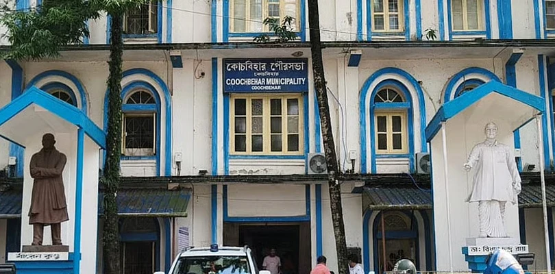 কোচবিহার পুরসভার সমস্ত অস্থায়ী কর্মীর নথি খতিয়ে দেখা শুরু