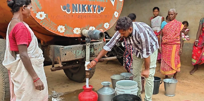 মেটেনি জলকষ্ট, কুয়ো ভরসা দুর্গাপুরের আদিবাসী গ্রামের