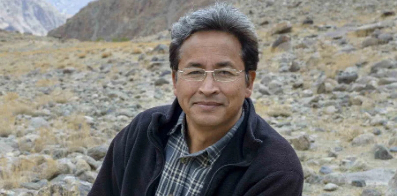 শিক্ষামন্ত্রীর ইস্তফা দাবি: ককরোচ পার্টির ব্যানারে আজ থেকেই অনশনে ‘র‌্যাঞ্চো’