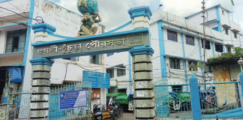 চুঁচুড়ায় নয়া পুরবোর্ড প্রসঙ্গে দু-ভাগ তৃণমূল,  প্রশাসনের দিকে তাকিয়ে রাজনৈতিক মহল