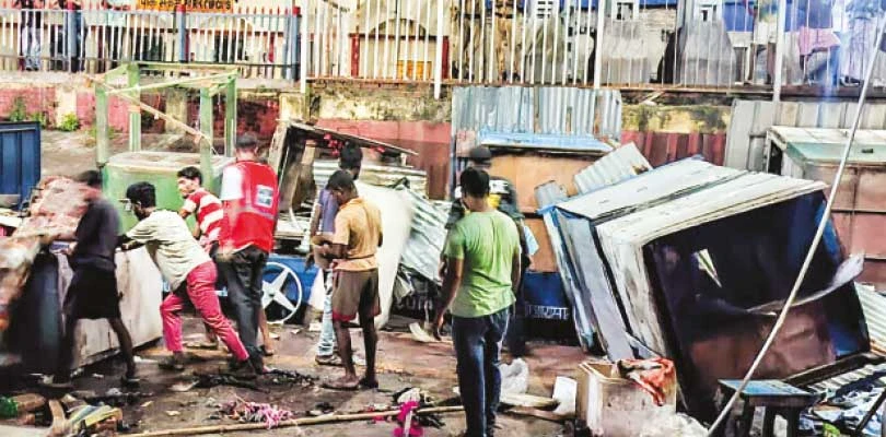 এবার কি শিয়ালদহ ও যাদবপুর স্টেশন? পার্ক সার্কাসে উচ্ছেদের পর আতঙ্ক চরমে