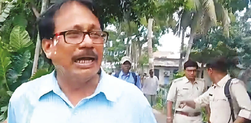 পাঁচলায় সরকারি টাকা আত্মসাৎ, অভিযুক্ত পঞ্চায়েত প্রধান গ্রেপ্তার