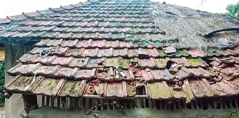 প্রধান নির্বাচনের পর উত্তপ্ত এলাকা তৃণমূলের ৮ কর্মীর বাড়ি ভাঙচুর