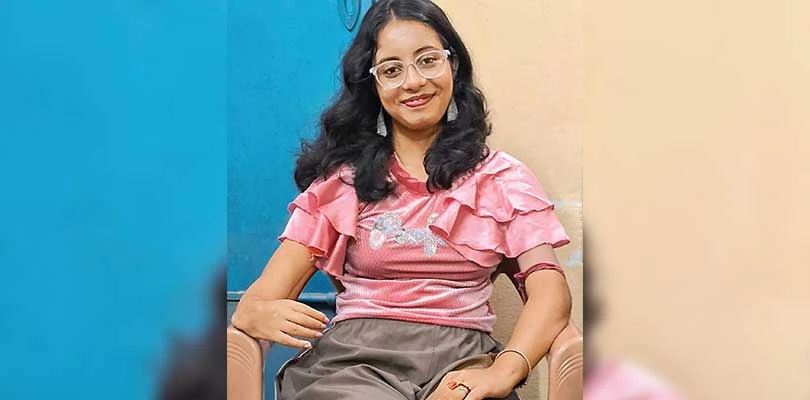 হাতের চার আঙুল নিয়েই ডেটা সায়েন্টিস্ট সালানপুরের অনন্যা